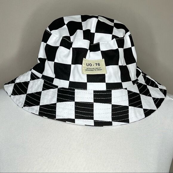 URBAN Outfitters Cotton Canvas Black & White Check Damier Squares Bucket Hat NWT - Picture 4 of 5